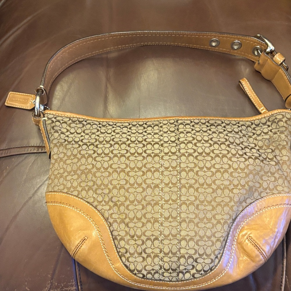 Coach Tan and Brown Small C Y2K Hobo Shoulder Bag Vintage F10924 - Picture 7 of 16